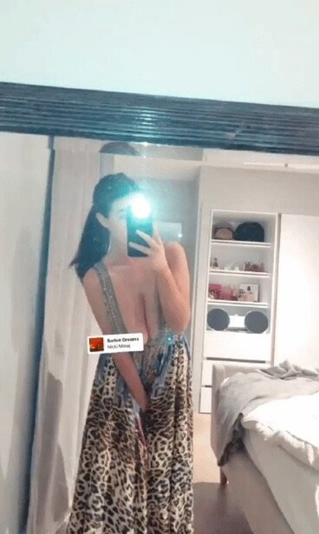 Foto di nudo di fuga di OnlyFans di Darcybuchan
