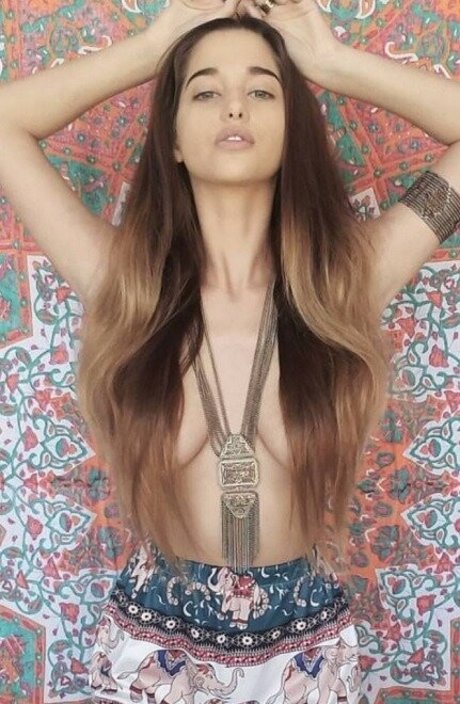 Foto di nudo di fuga di OnlyFans di Ella Kat