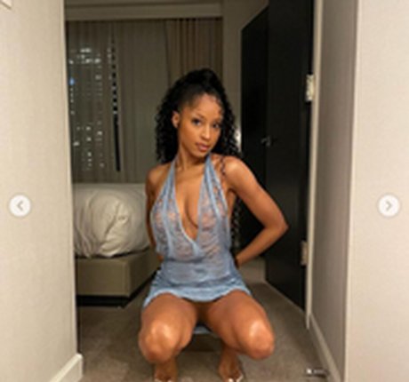 Foto di nudo di fuga di OnlyFans di Nikkivictoria