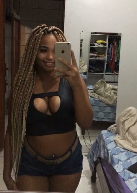 Foto di nudo di fuga di OnlyFans di Jailsiane Damasceno