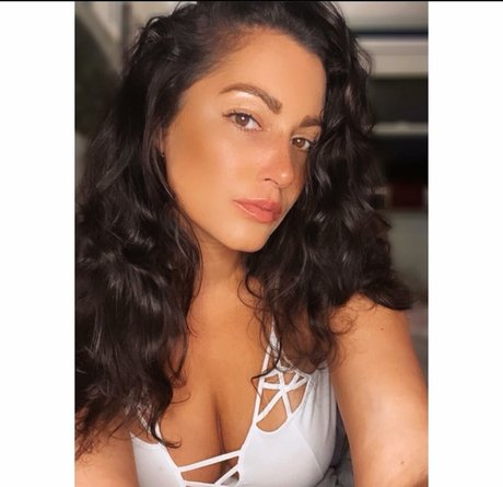 Foto di nudo di fuga di OnlyFans di Emilee Fitzpatrick