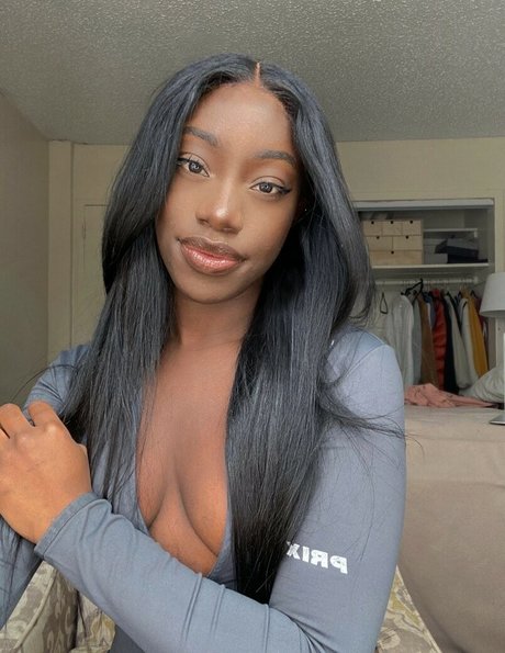 Foto di nudo di fuga di OnlyFans di Bribriann6722