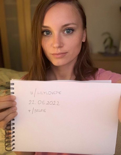 Foto di nudo di fuga di OnlyFans di Lillypie