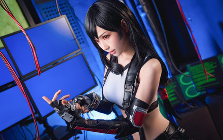 Foto di nudo di fuga di OnlyFans di Ely Cosplayer