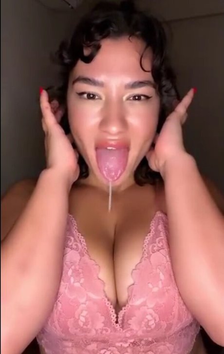 Foto di nudo di fuga di OnlyFans di Burcu Yildiz