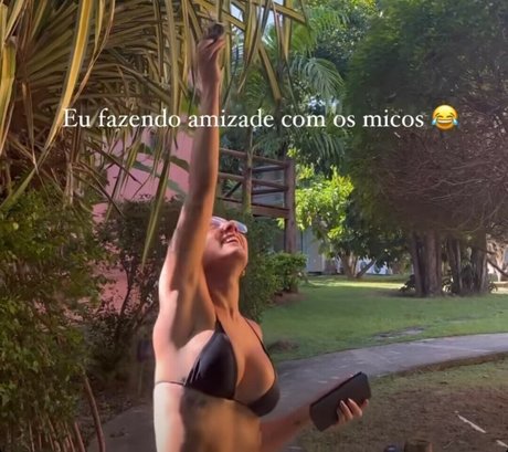 Foto di nudo di fuga di OnlyFans di Isadora Nogueira