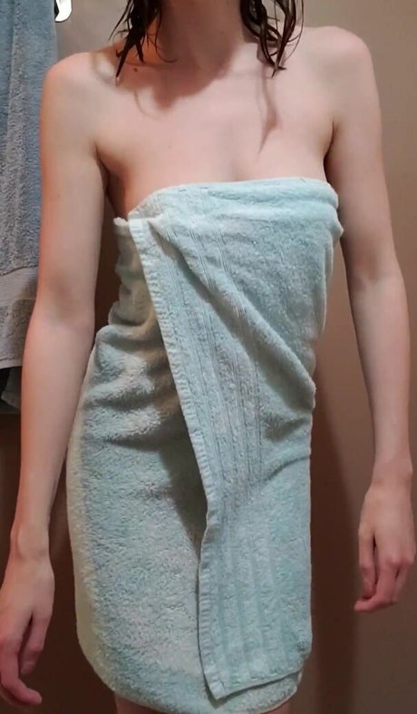 Foto di nudo di fuga di OnlyFans di Defyxgravity