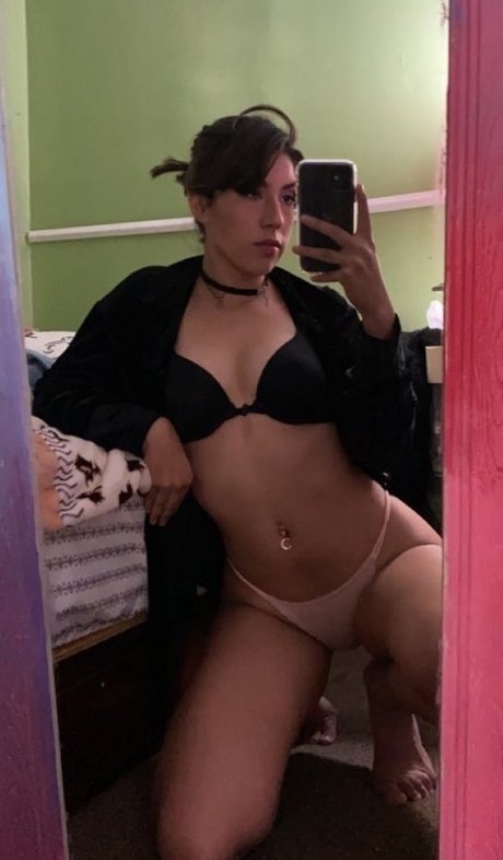 Foto di nudo di fuga di OnlyFans di Tsukkai