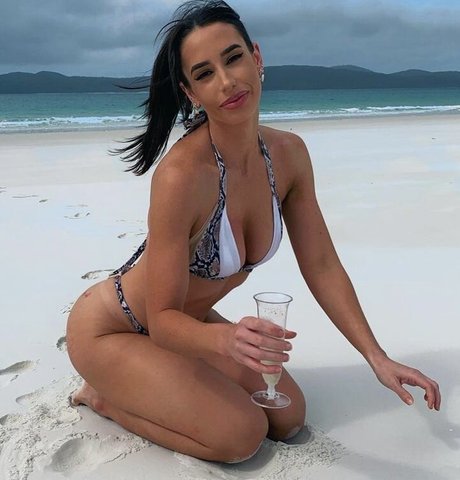 Foto di nudo di fuga di OnlyFans di Keely Manson