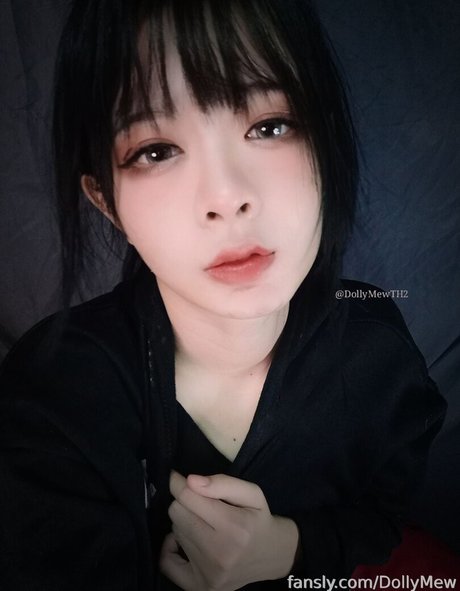 Foto di nudo di fuga di OnlyFans di Dollymew