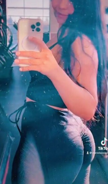 Foto di nudo di fuga di OnlyFans di Marielajosselyn