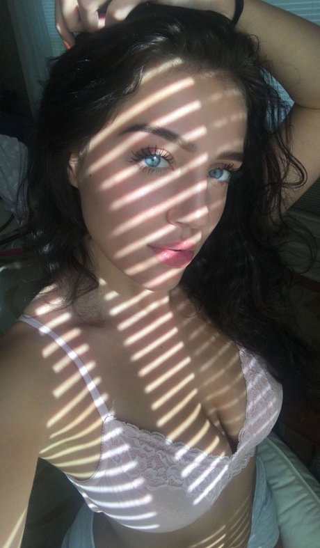 Foto di nudo di fuga di OnlyFans di Cassie Camellia