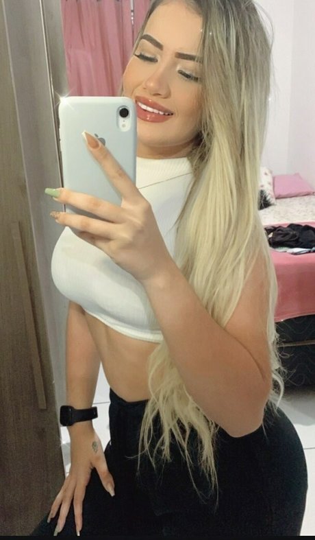 Foto di nudo di fuga di OnlyFans di Stefanimagassy