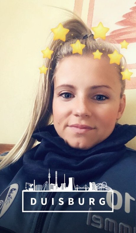 Foto di nudo di fuga di OnlyFans di Julia Simic