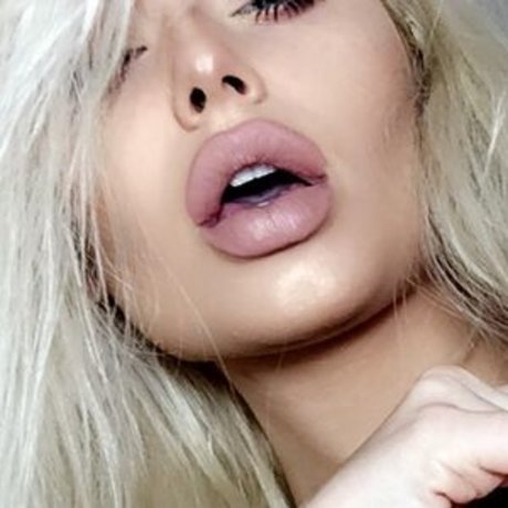 Foto di nudo di fuga di OnlyFans di Romanie Smith
