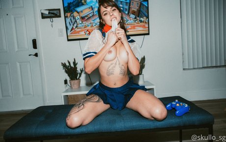 Foto di nudo di fuga di OnlyFans di Skullo
