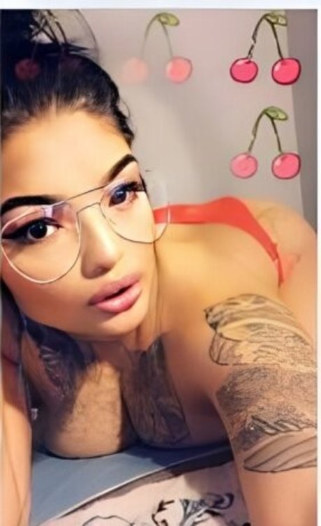 Mimi Latina Amateur