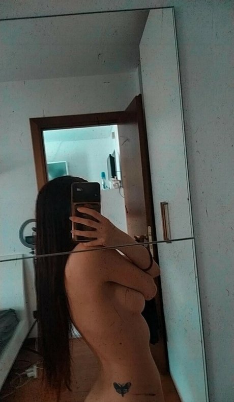 Foto di nudo di fuga di OnlyFans di Roxanax Sg