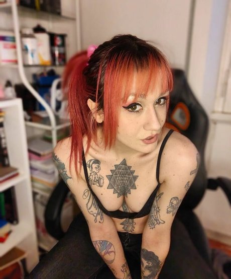 Foto di nudo di fuga di OnlyFans di Redfoxy12
