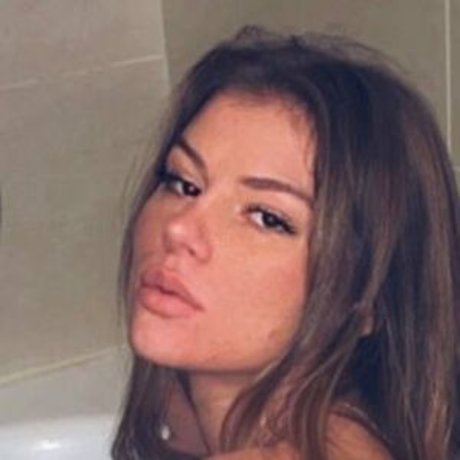Foto di nudo di fuga di OnlyFans di Jennerr