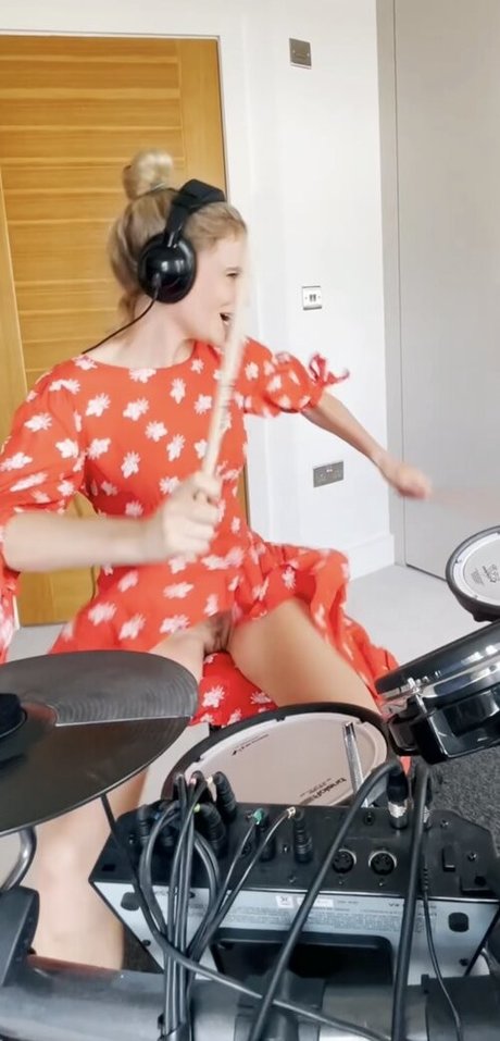 Foto di nudo di fuga di OnlyFans di Florriedrums