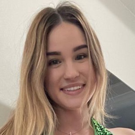 Foto di nudo di fuga di OnlyFans di Ayexmadeline