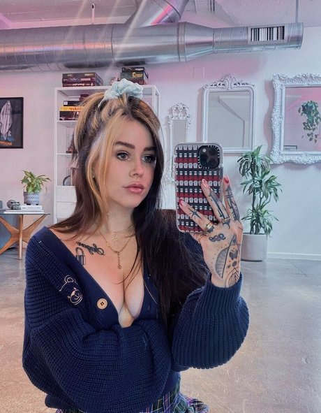 Foto di nudo di fuga di OnlyFans di Craycraysounds