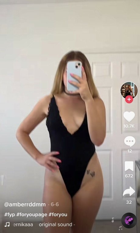 Foto di nudo di fuga di OnlyFans di Amberrddmm