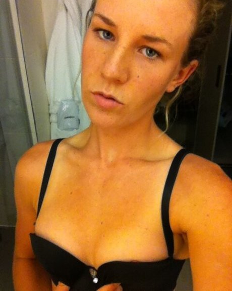 Foto di nudo di fuga di OnlyFans di Olivia Rogowska