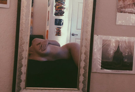 Foto di nudo di fuga di OnlyFans di Mackdaddybaby
