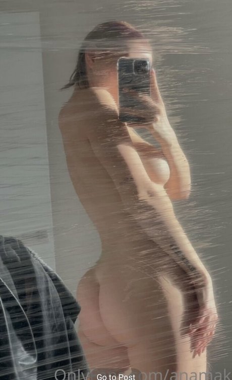 Foto di nudo di fuga di OnlyFans di Anamaks