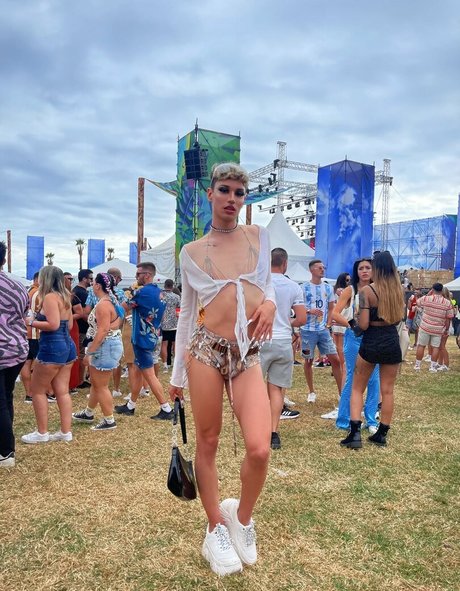 Foto di nudo di fuga di OnlyFans di Aletheis