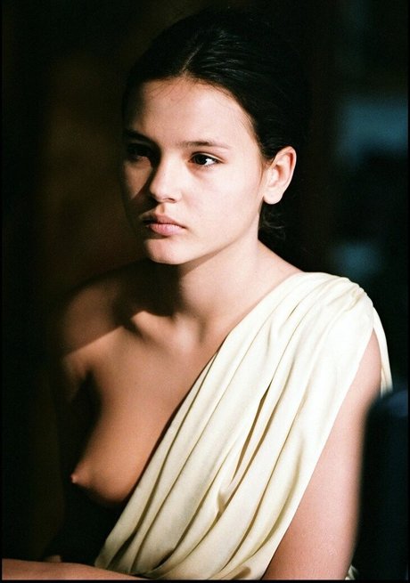 Foto di nudo di fuga di OnlyFans di Virginie Ledoyen
