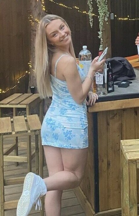 Foto di nudo di fuga di OnlyFans di Oliviabennett123