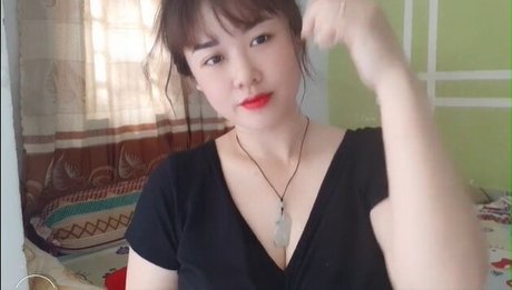 Foto di nudo di fuga di OnlyFans di Lee Na