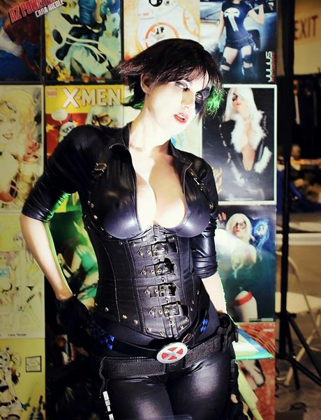 Az Power Girl