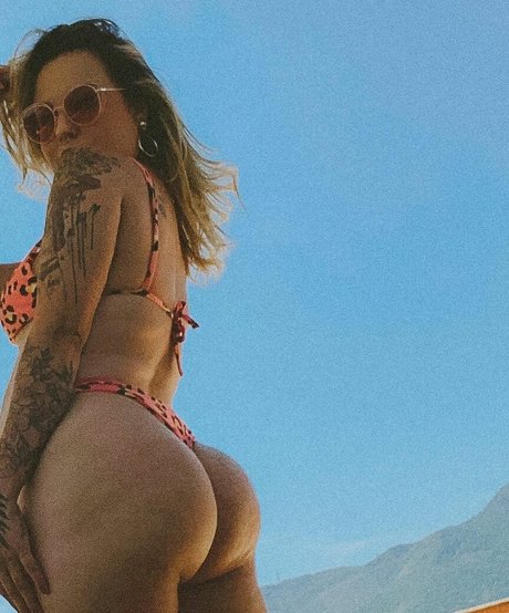 Foto di nudo di fuga di OnlyFans di Likeagirlgonewild