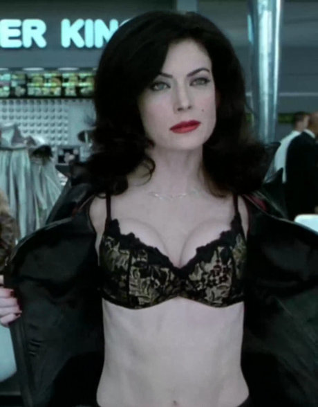 Lara Flynn Boyle
