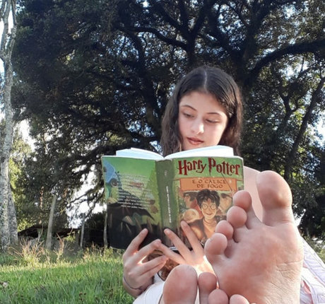 Friends Pretty Feet