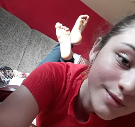 Friends Pretty Feet