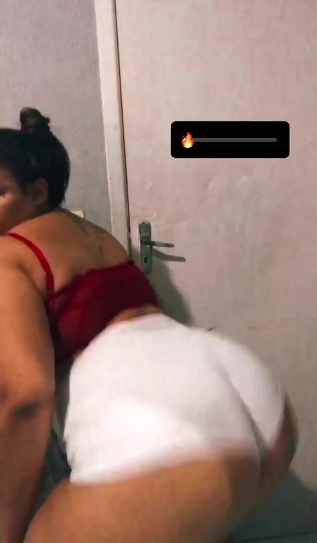 Foto di nudo di fuga di OnlyFans di Thalyta79