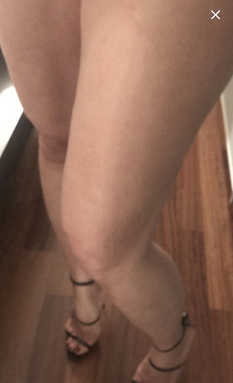 Foto di nudo di fuga di OnlyFans di Elenamici