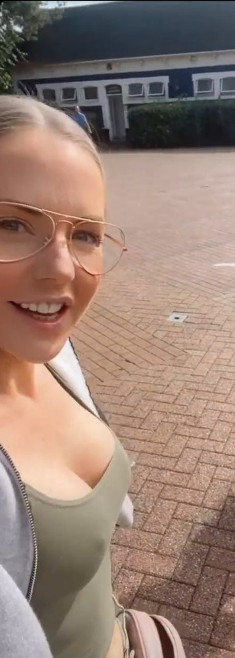 Foto di nudo di fuga di OnlyFans di Stephanie Waring