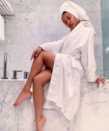 Foto di nudo di fuga di OnlyFans di Tori Pareno