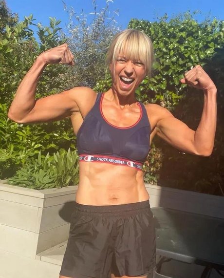 Foto di nudo di fuga di OnlyFans di Sara Cox