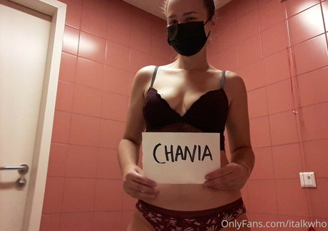 Foto di nudo di fuga di OnlyFans di Italkwho