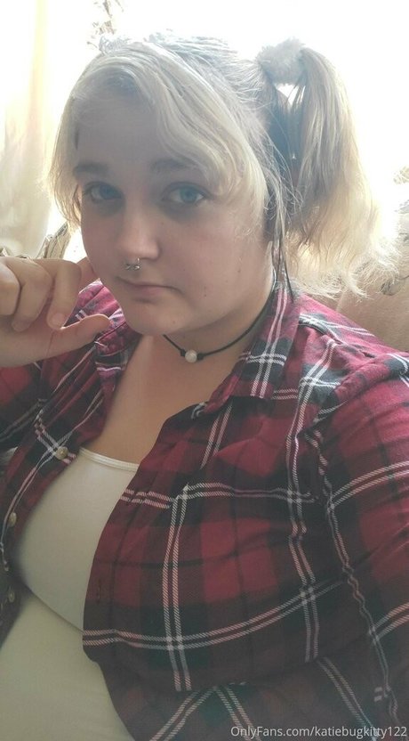 Foto di nudo di fuga di OnlyFans di Katiebugkitty122