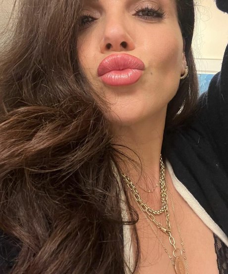 Lana Parilla