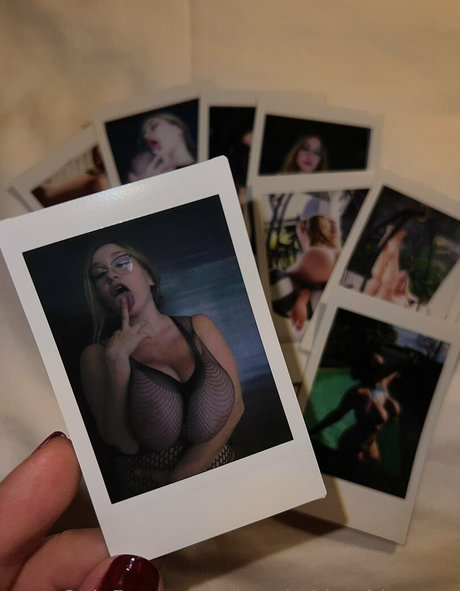 Cheryl_thicc_blossom