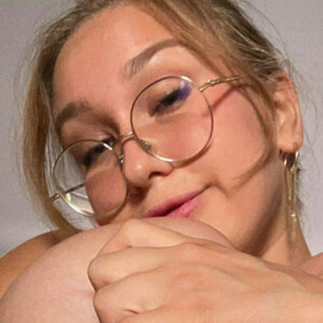 Cheryl_thicc_blossom